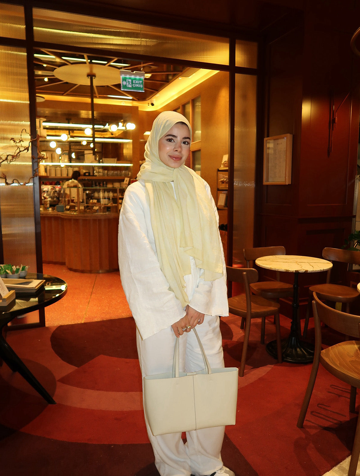 Butter Yellow Vinte