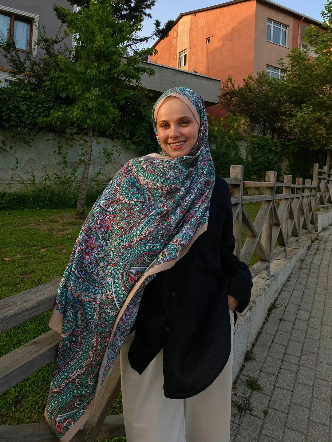 Ürün görseli: Dawn Noor