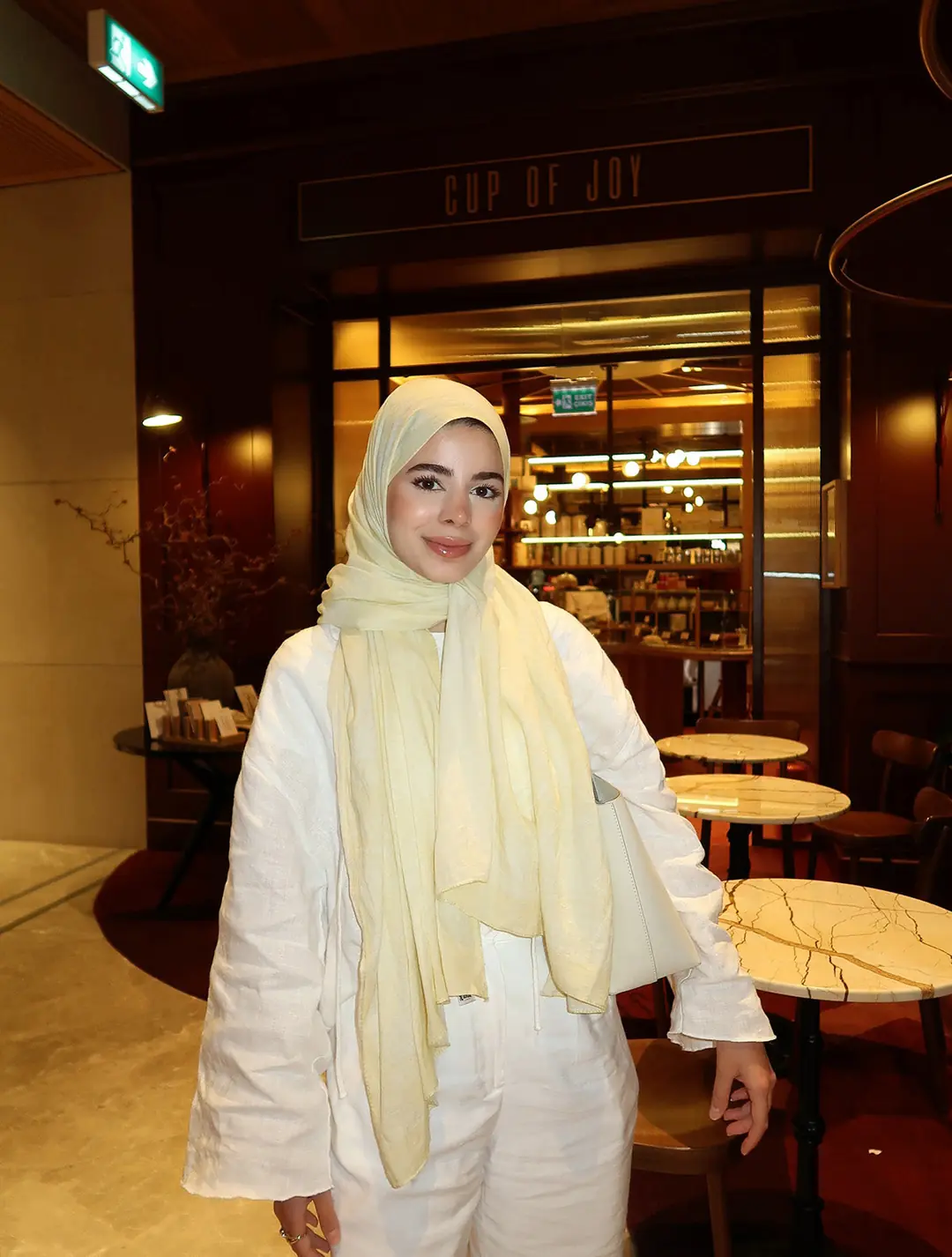 Butter Yellow Vinte