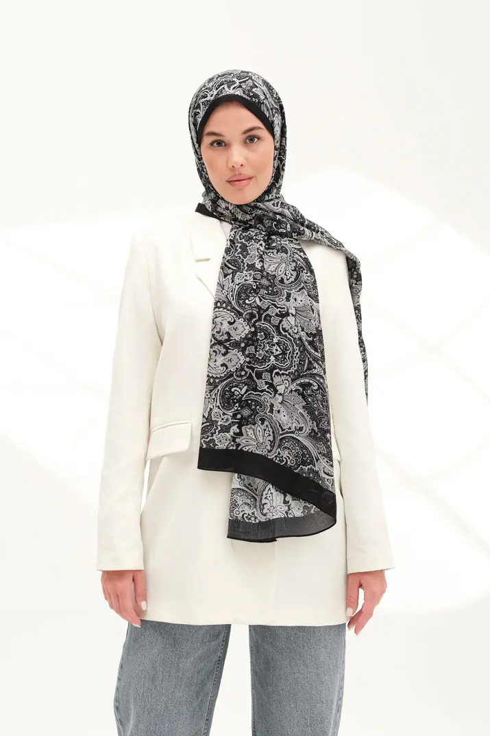 Ürün görseli: Etnik Siyah